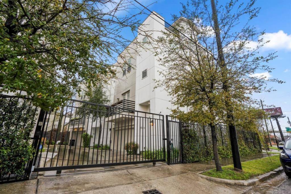 Casa Labella - Downtown Skyline Views - Sleeps 10 Vila Houston Exterior foto